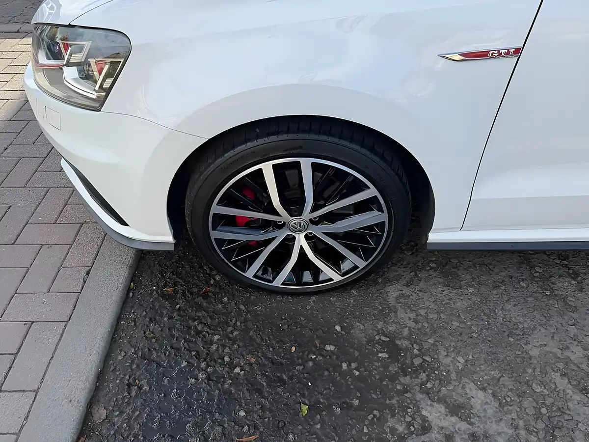 Used 2015 Volkswagen Polo GTI White - Interior and Exterior details 15