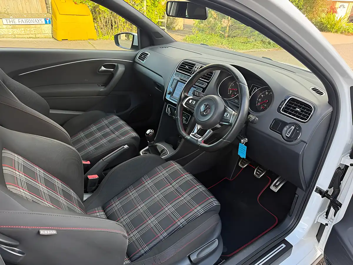 Used 2015 Volkswagen Polo GTI White - Interior and Exterior details 8