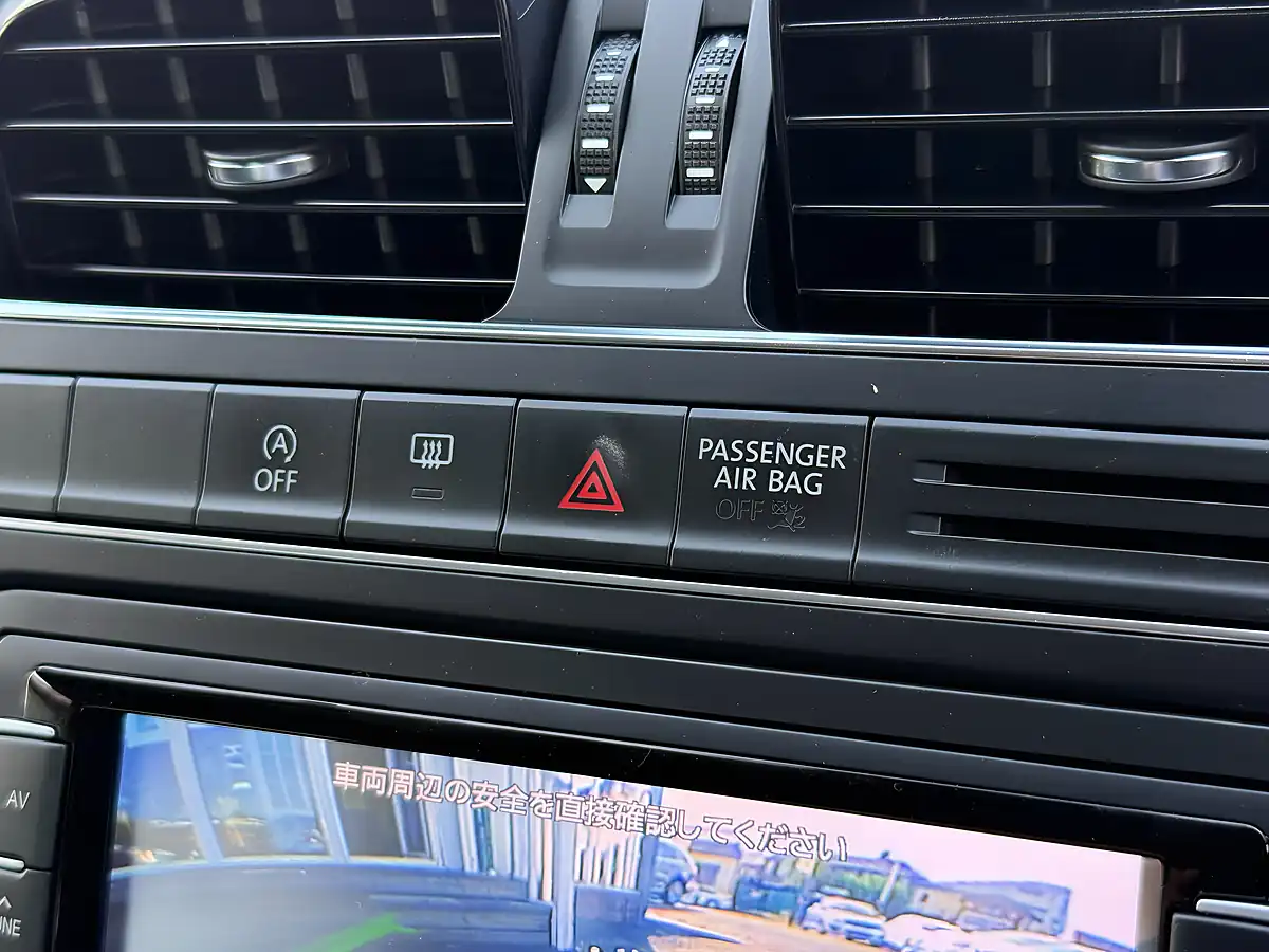 Used 2015 Volkswagen Polo Match Edition Silver - Interior and Exterior details 15
