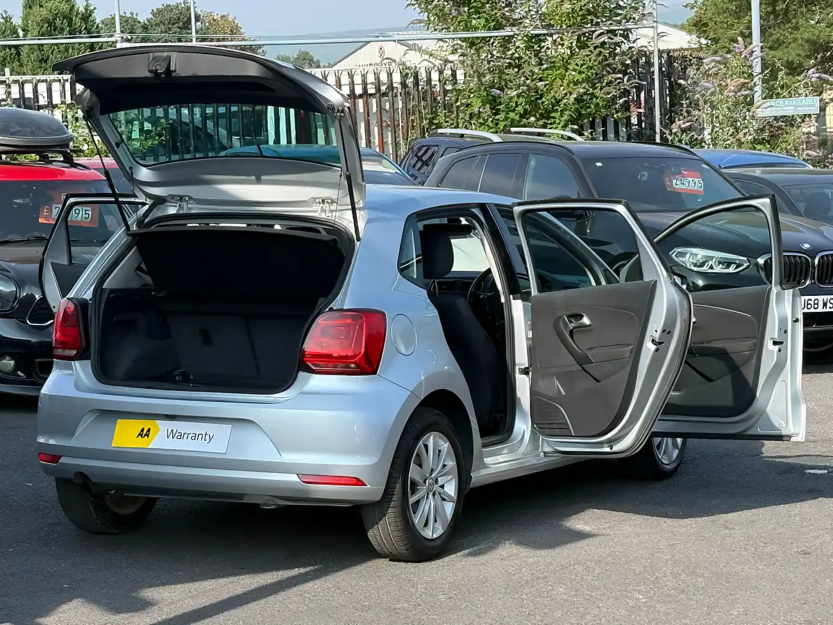 Used 2015 Volkswagen Polo Match Edition Silver - Interior and Exterior details 2