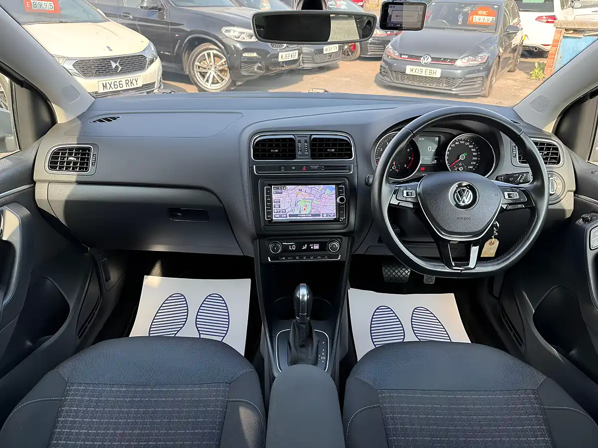 Used 2015 Volkswagen Polo Match Edition Silver - Interior and Exterior details 3