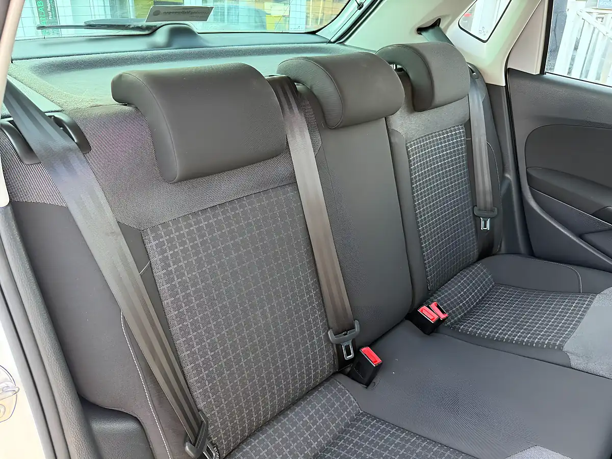 Used 2015 Volkswagen Polo Match Edition Silver - Interior and Exterior details 4