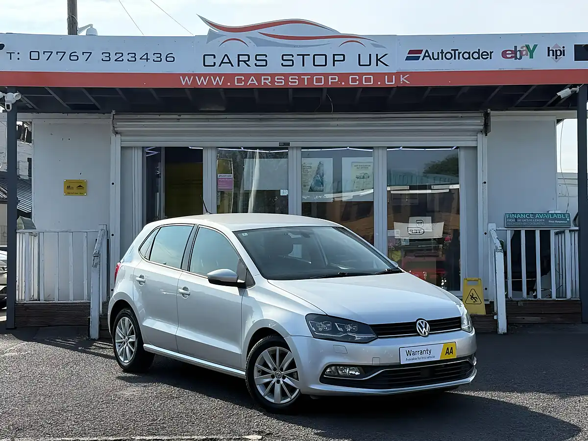 Used 2015 Volkswagen Polo Match Edition Silver - Interior and Exterior details 5