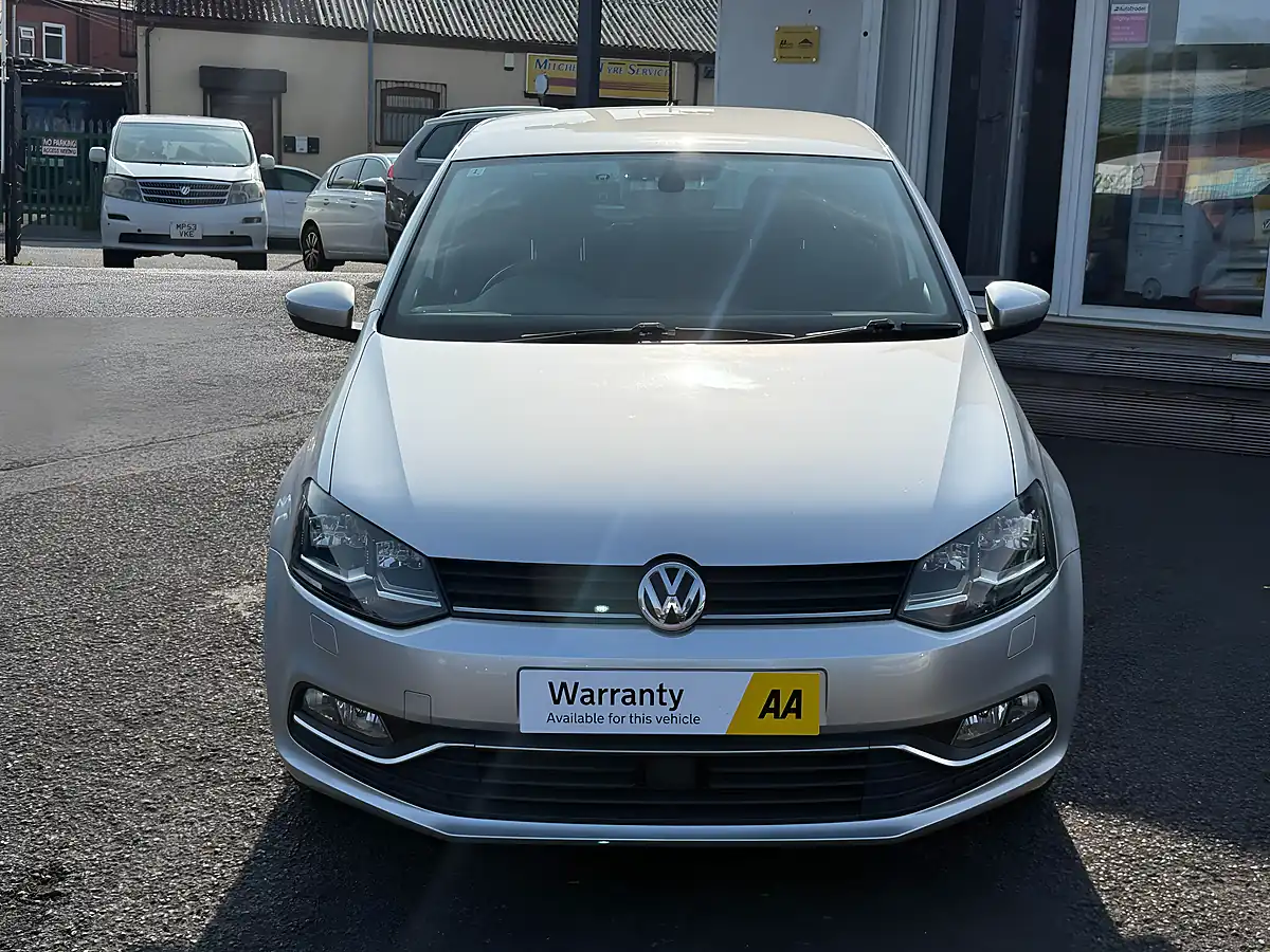 Used 2015 Volkswagen Polo Match Edition Silver - Interior and Exterior details 8