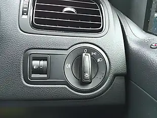 Used 2015 Volkswagen Polo S Blue - Interior and Exterior details 15