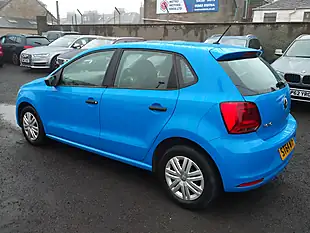 Used 2015 Volkswagen Polo S Blue - Interior and Exterior details 4