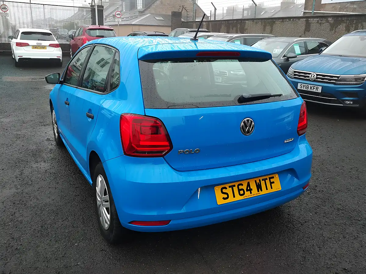 Used 2015 Volkswagen Polo S Blue - Interior and Exterior details 5