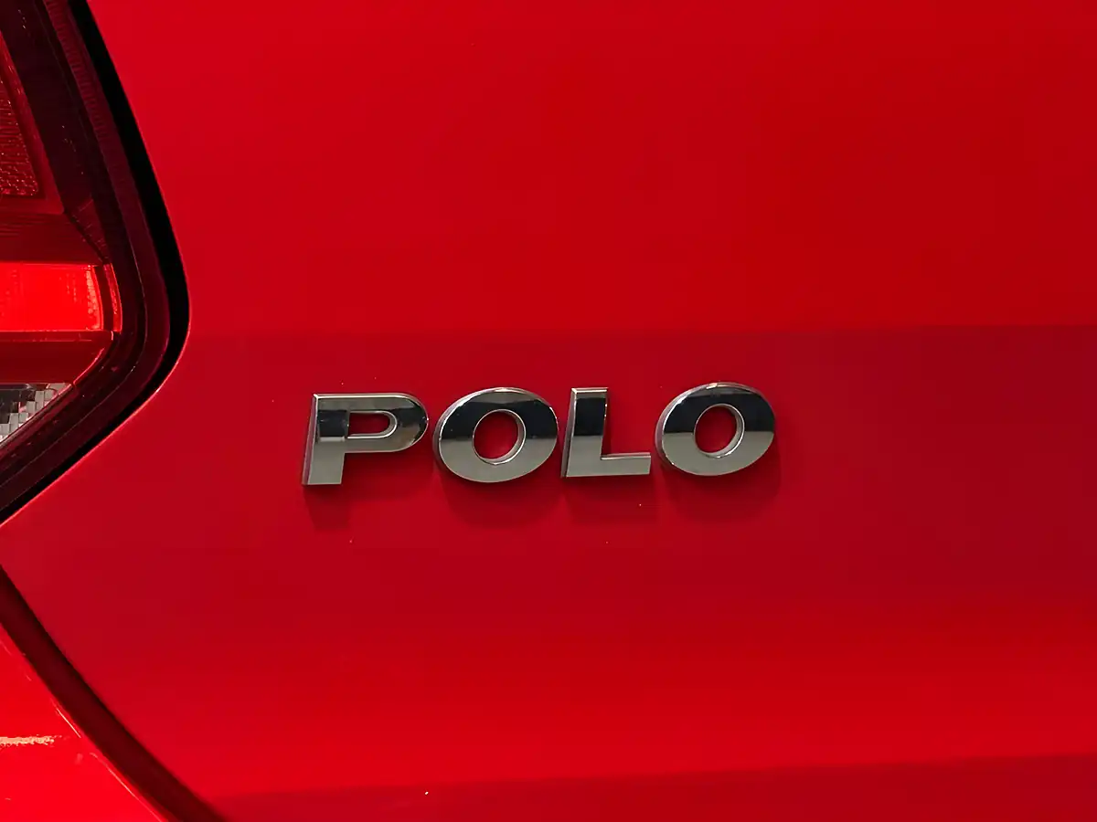 Used 2015 Volkswagen Polo S Red - Interior and Exterior details 17