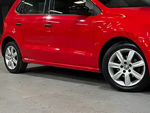 Used 2015 Volkswagen Polo S Red - Interior and Exterior details 20
