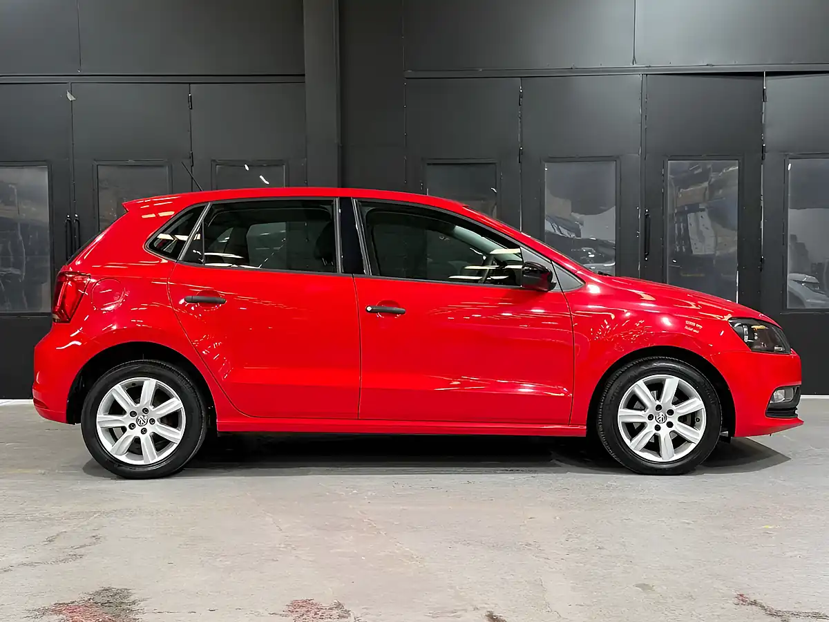 Used 2015 Volkswagen Polo S Red - Interior and Exterior details 4
