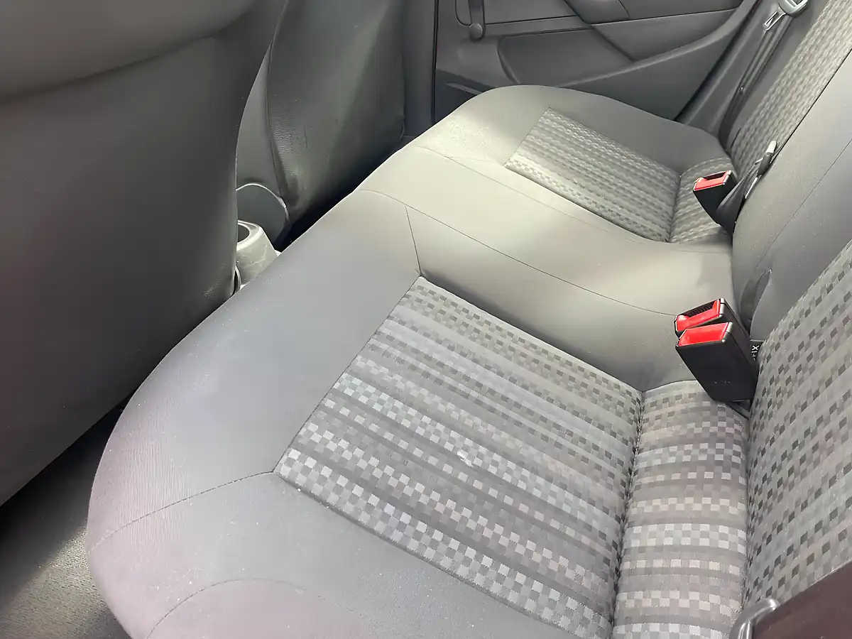 Used 2015 Volkswagen Polo S Red - Interior and Exterior details 16