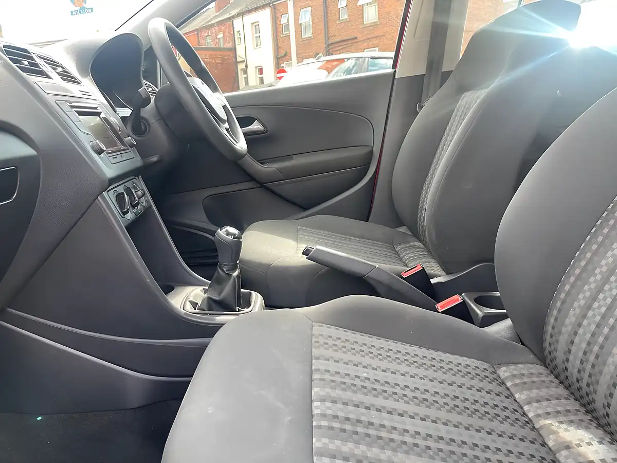 Used 2015 Volkswagen Polo S Red - Interior and Exterior details 19