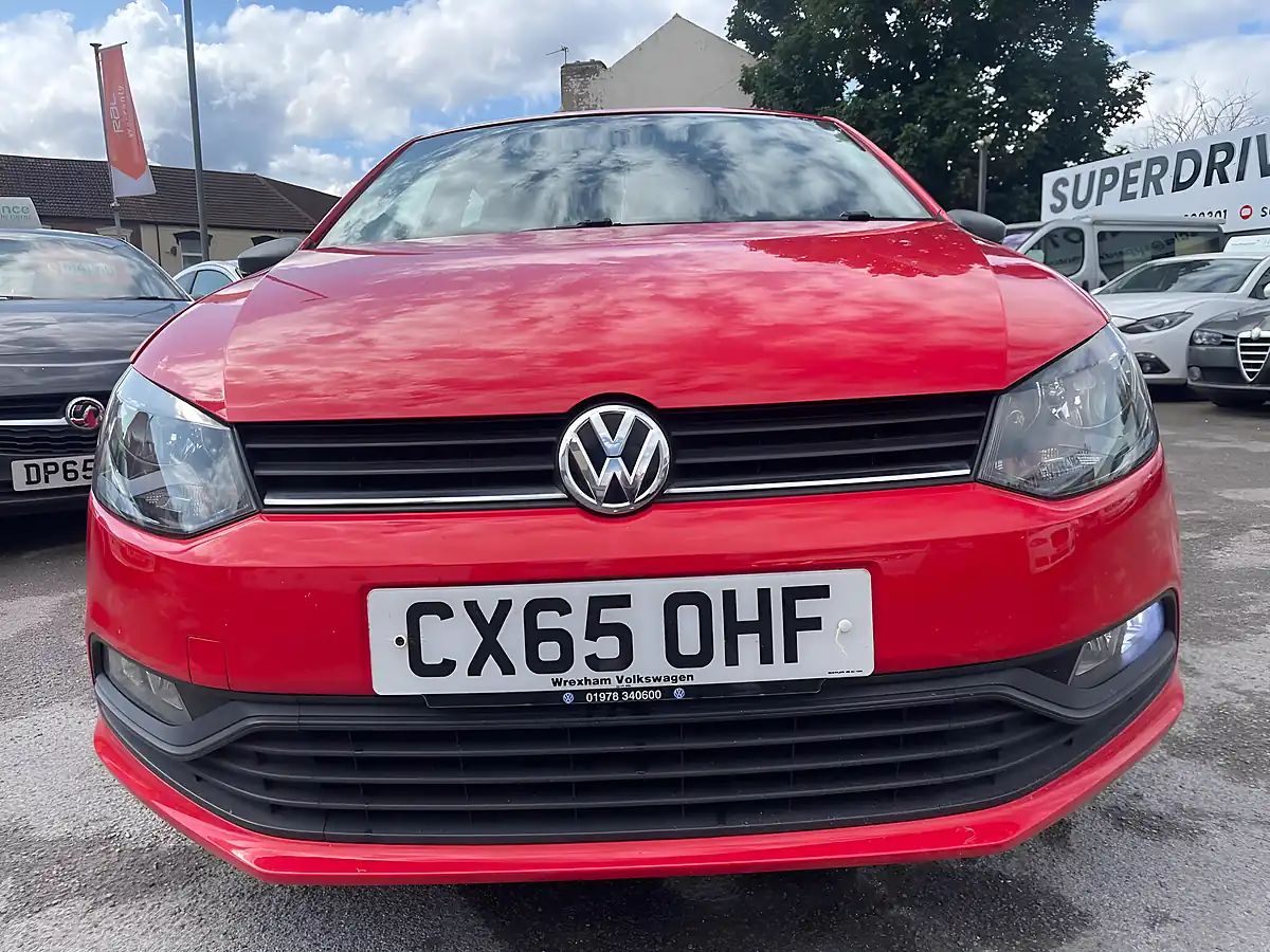 Used 2015 Volkswagen Polo S Red - Interior and Exterior details 2