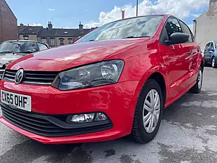 Used 2015 Volkswagen Polo S Red - Interior and Exterior details 3