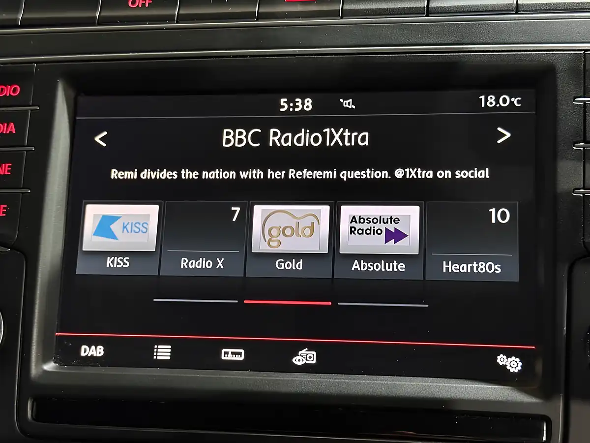 Used 2015 Volkswagen Polo Se Black - Interior and Exterior details 11