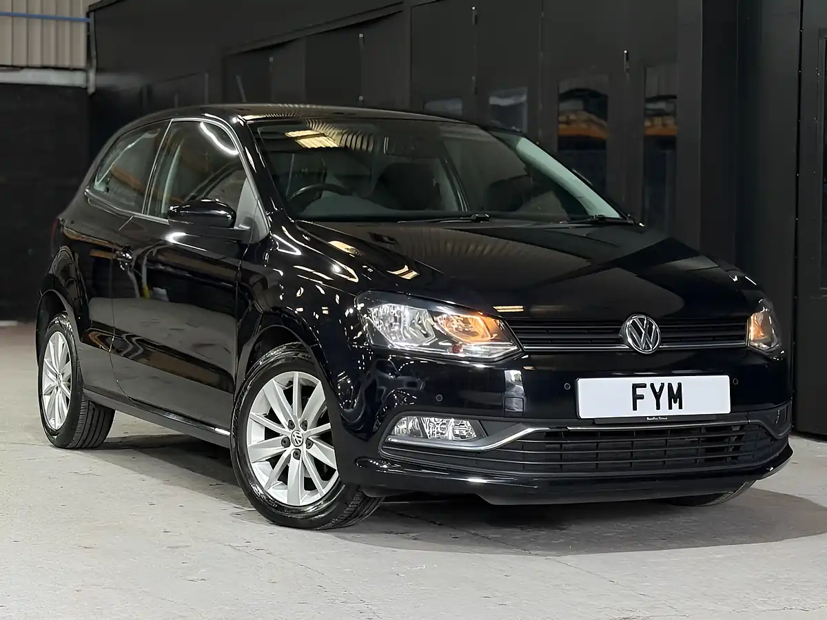 Used 2015 Volkswagen Polo Se Black - Interior and Exterior details 2