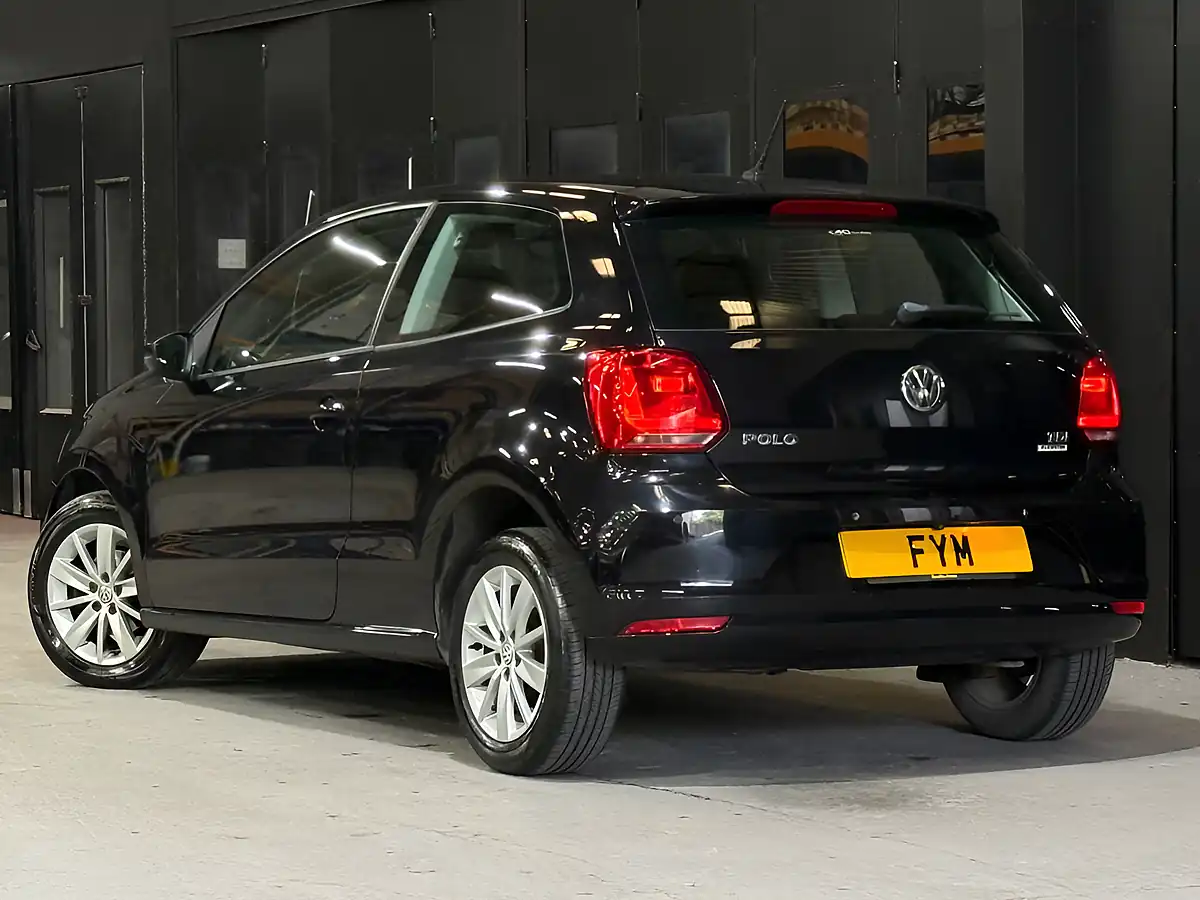 Used 2015 Volkswagen Polo Se Black - Interior and Exterior details 4
