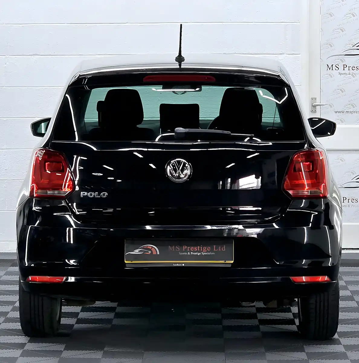Used 2015 Volkswagen Polo Se Black - Interior and Exterior details 10