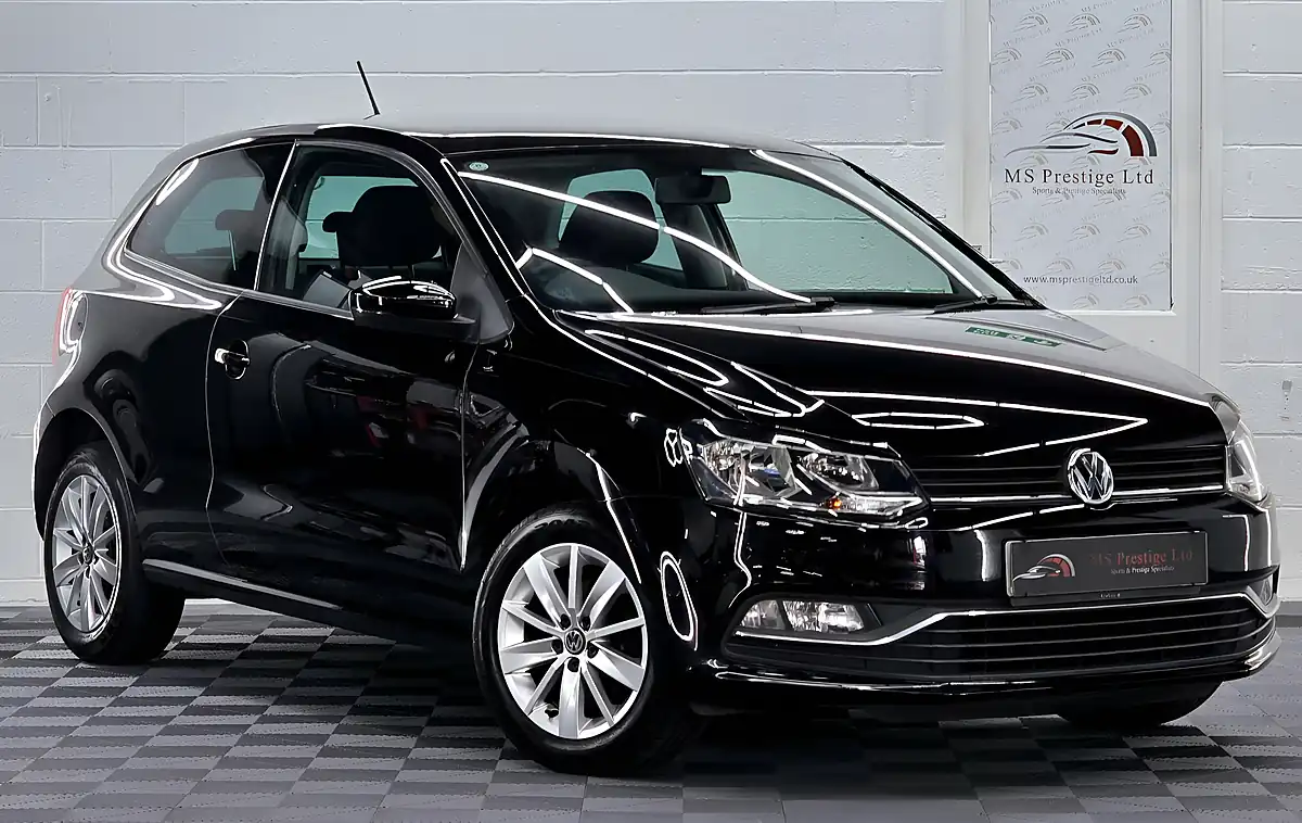 Used 2015 Volkswagen Polo Se Black - Interior and Exterior details 2
