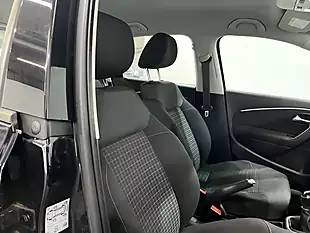 Used 2015 Volkswagen Polo Se Black - Interior and Exterior details 17