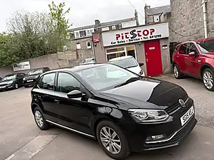 Used 2015 Volkswagen Polo Se Black - Interior and Exterior details 2