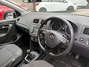 Used 2015 Volkswagen Polo Se Black - Interior and Exterior details 9