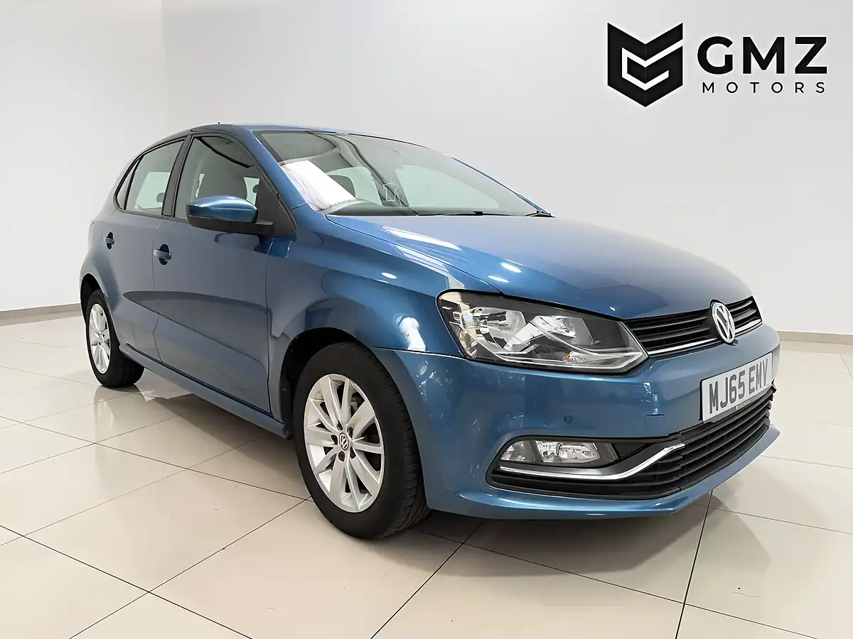 Used 2015 Volkswagen Polo Se Blue - Front View