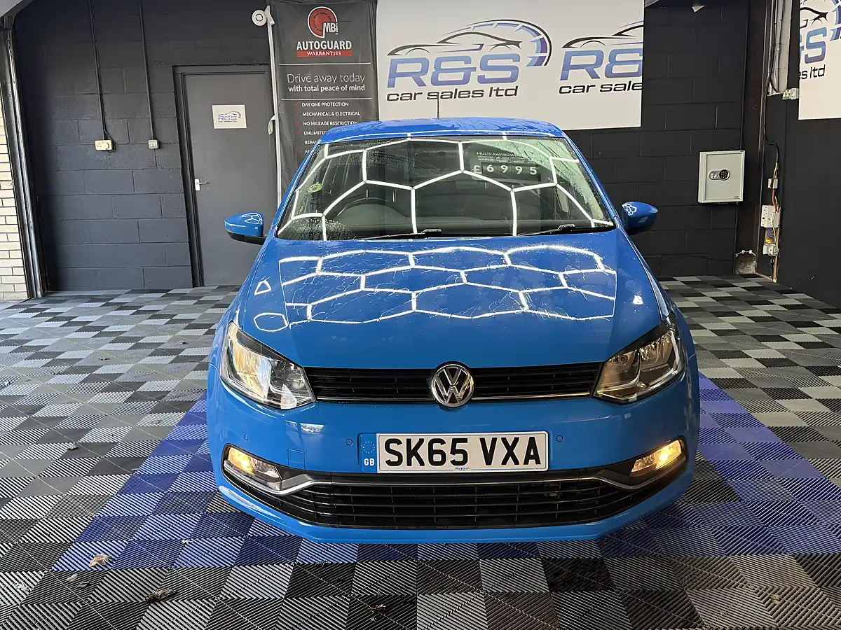 Used 2015 Volkswagen Polo Se Blue - Interior and Exterior details 3