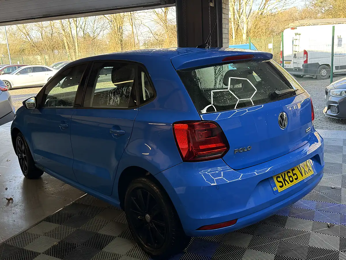 Used 2015 Volkswagen Polo Se Blue - Interior and Exterior details 7