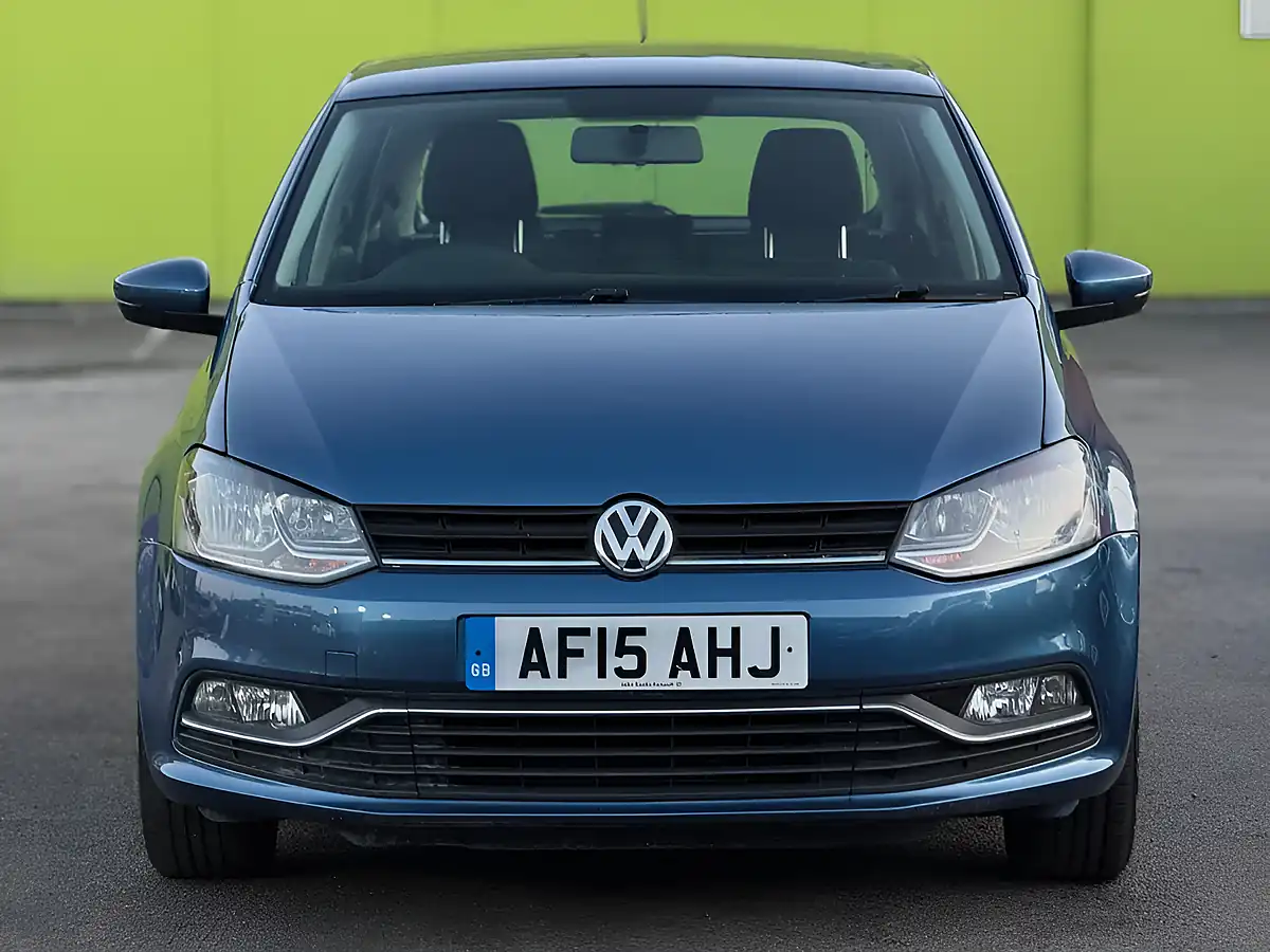 Used 2015 Volkswagen Polo Se Blue - Interior and Exterior details 3