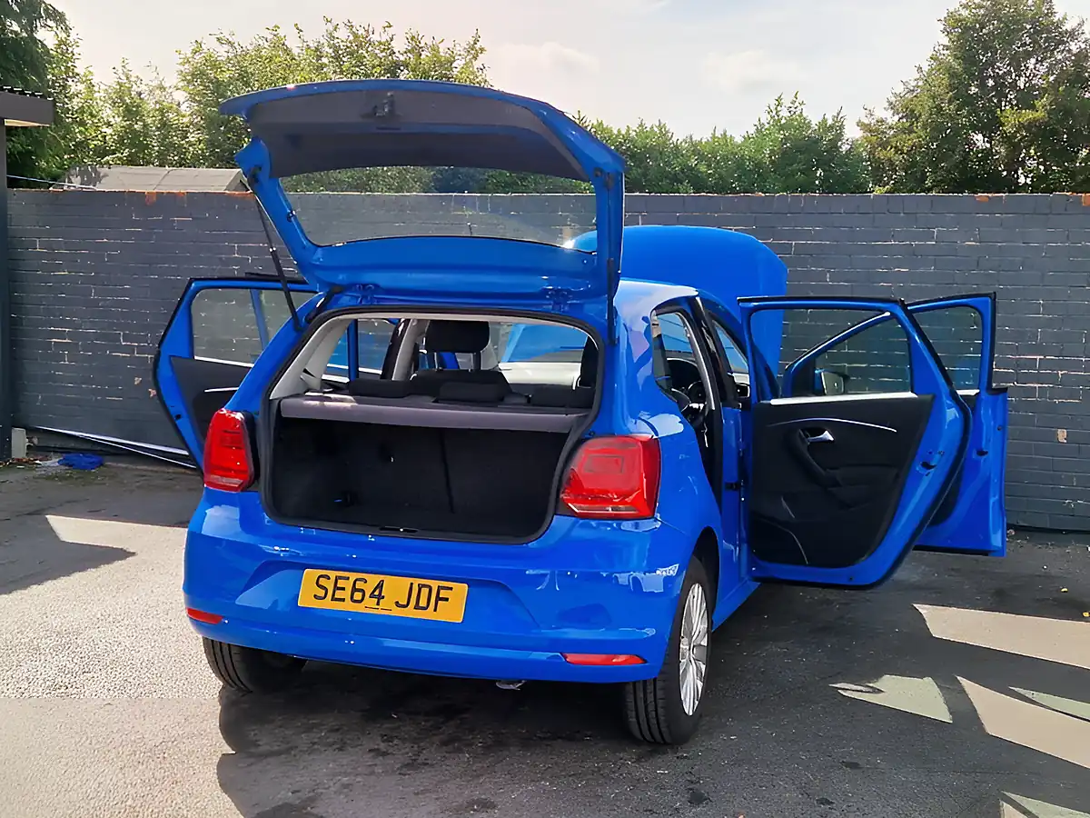 Used 2015 Volkswagen Polo Se Blue - Interior and Exterior details 12