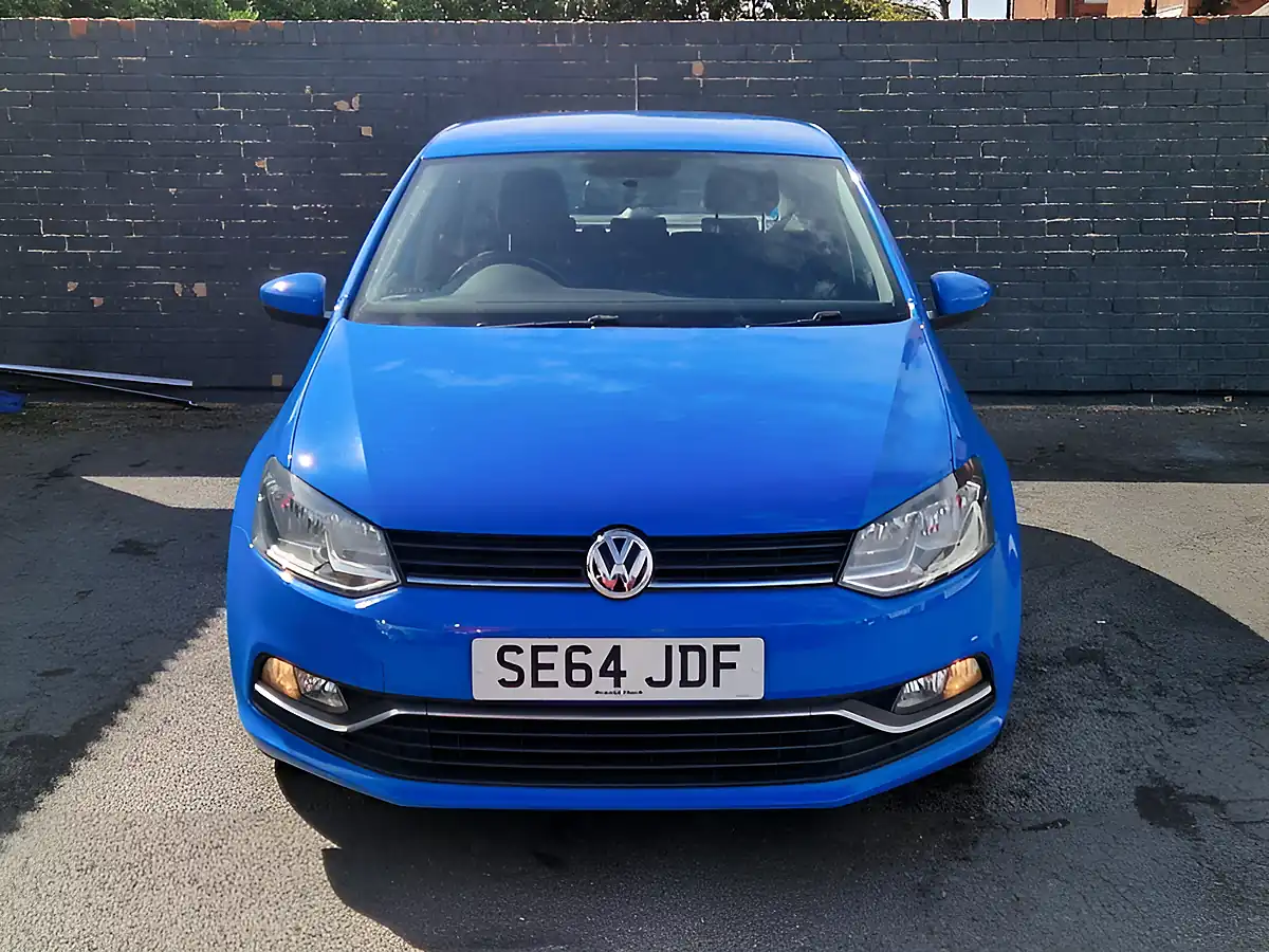 Used 2015 Volkswagen Polo Se Blue - Interior and Exterior details 4
