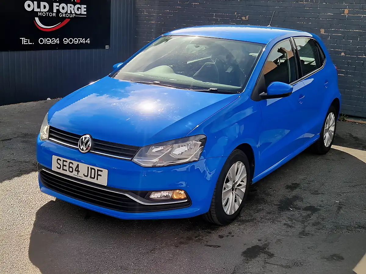 Used 2015 Volkswagen Polo Se Blue - Interior and Exterior details 5