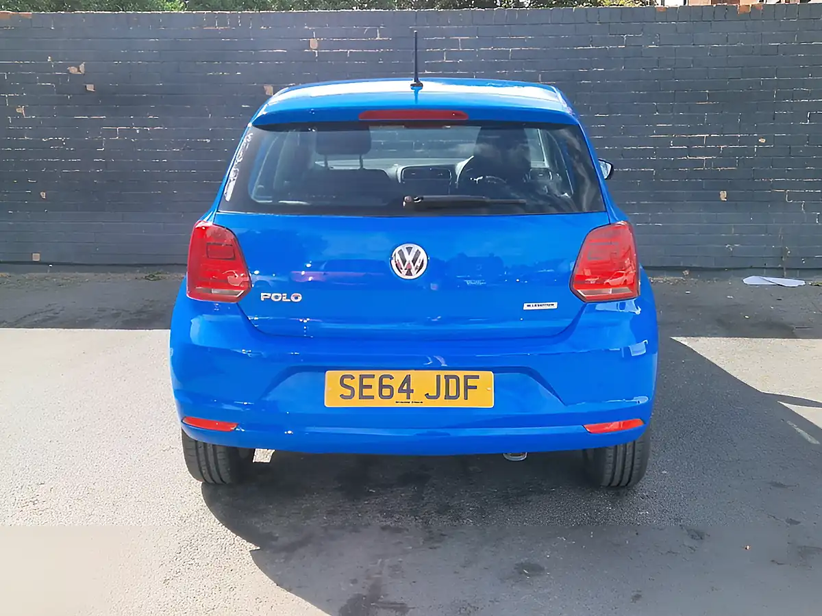 Used 2015 Volkswagen Polo Se Blue - Interior and Exterior details 9