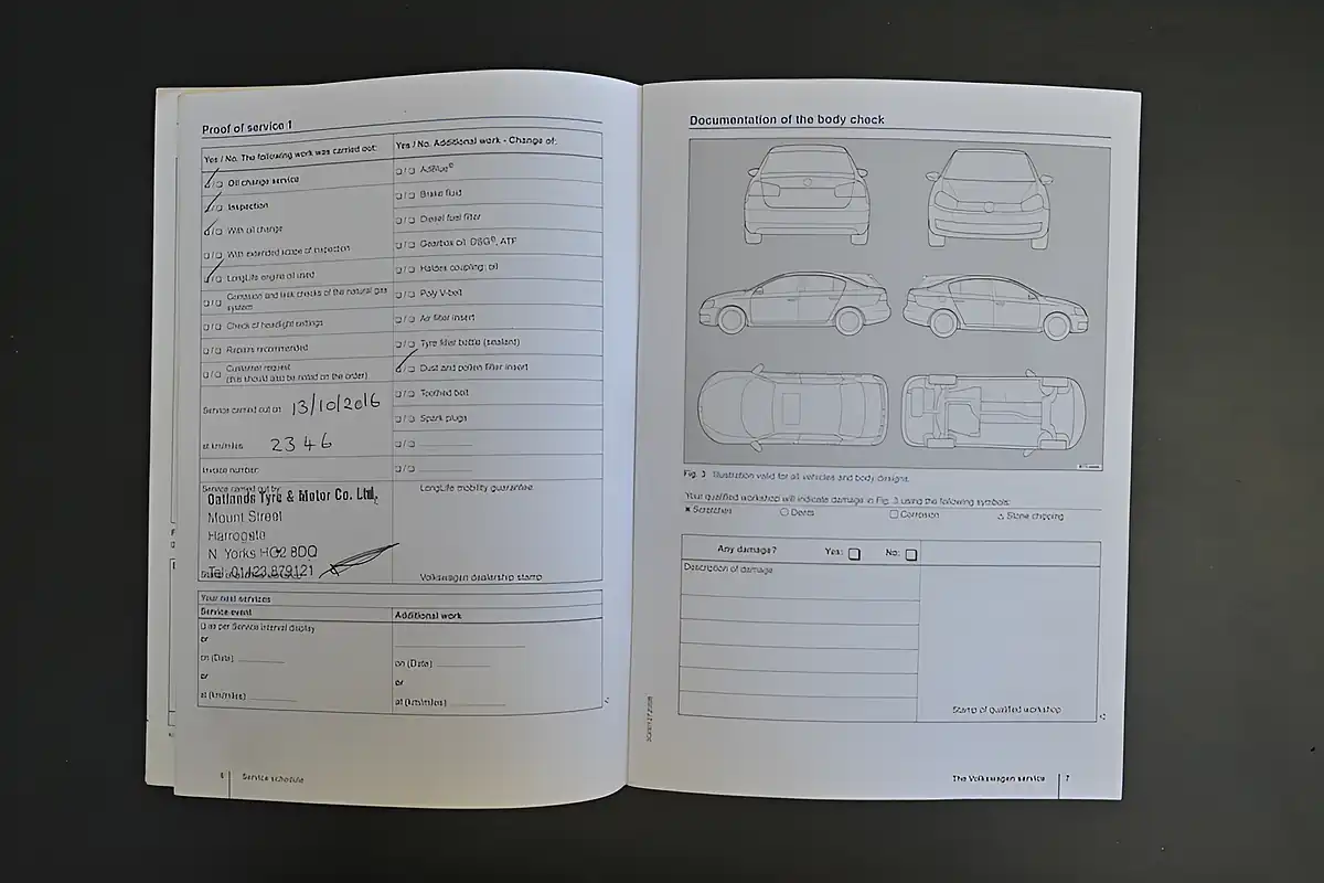 Used 2015 Volkswagen Polo Se Blue Silk - Interior and Exterior details 12