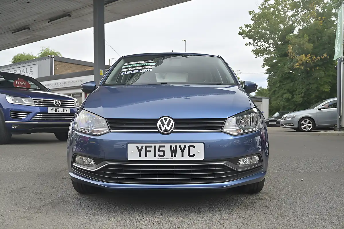 Used 2015 Volkswagen Polo Se Blue Silk - Interior and Exterior details 2