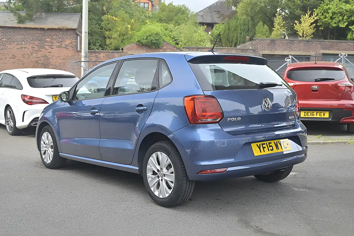 Used 2015 Volkswagen Polo Se Blue Silk - Interior and Exterior details 5