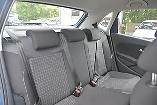 Used 2015 Volkswagen Polo Se Blue Silk - Interior and Exterior details 9