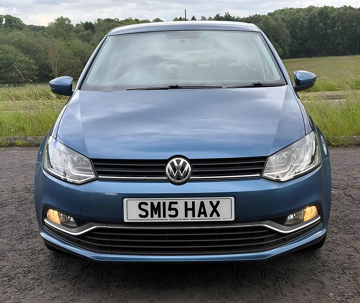 Used 2015 Volkswagen Polo Se Blue Silk Metallic - Interior and Exterior details 3