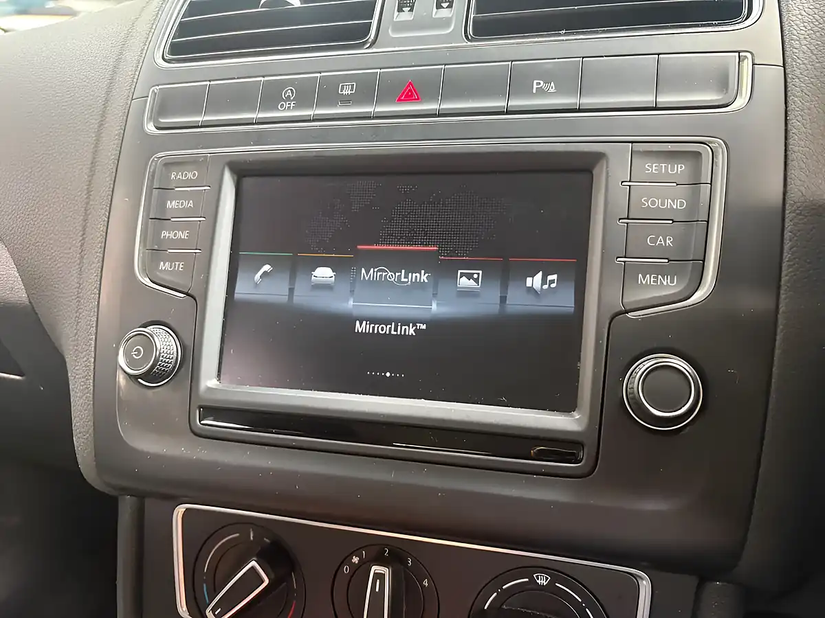 Used 2015 Volkswagen Polo Se Bluemotion Tech Black - Interior and Exterior details 14