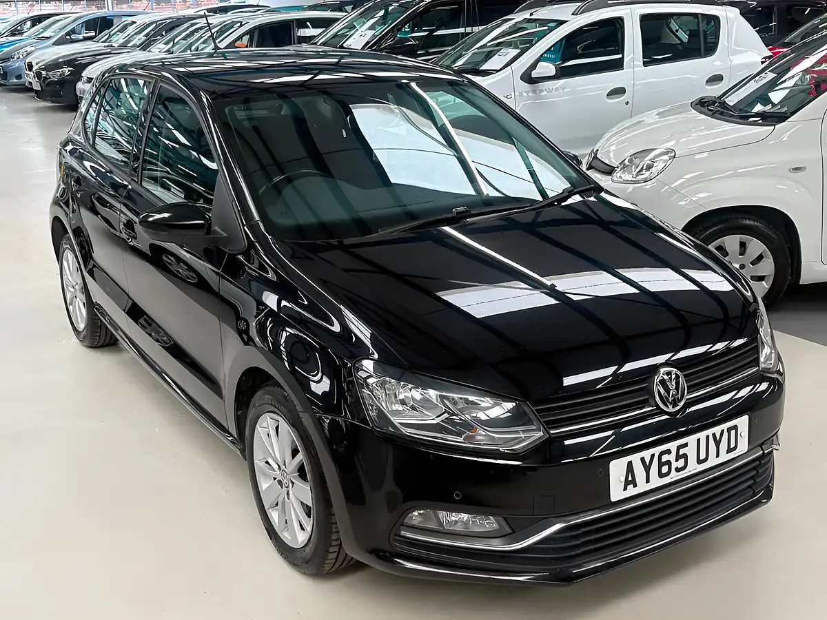 Used 2015 Volkswagen Polo Se Bluemotion Tech Black - Interior and Exterior details 18