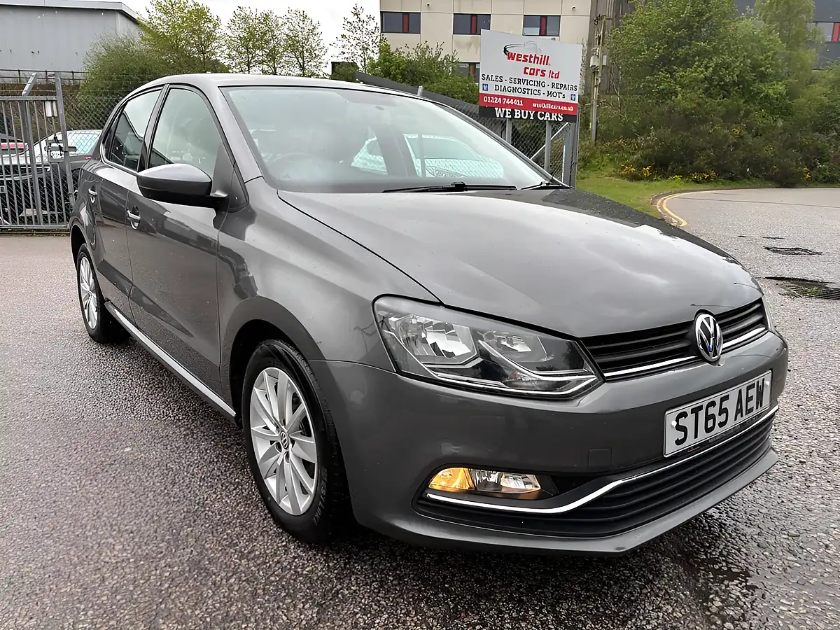 Used 2015 Volkswagen Polo Se Bluemotion Tech Grey - Front View