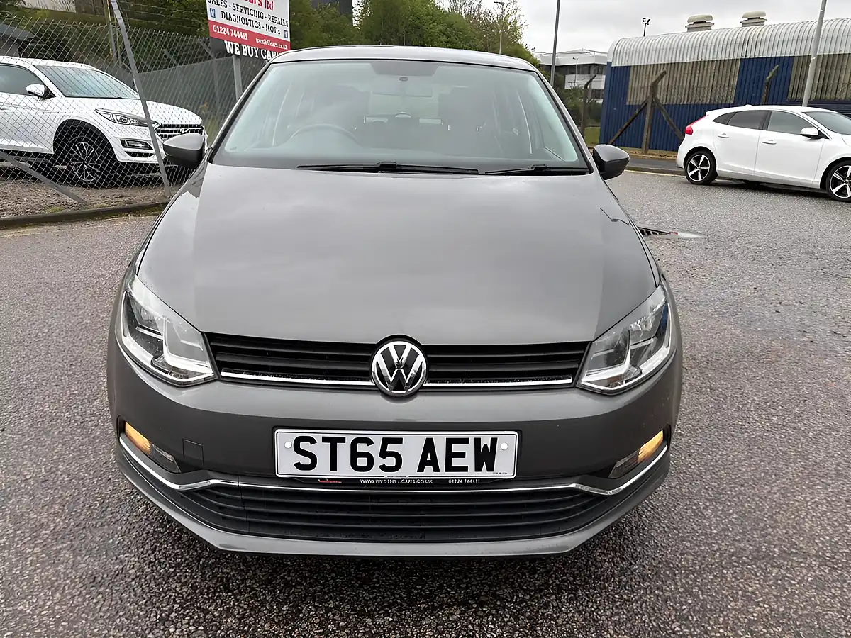 Used 2015 Volkswagen Polo Se Bluemotion Tech Grey - Interior and Exterior details 12