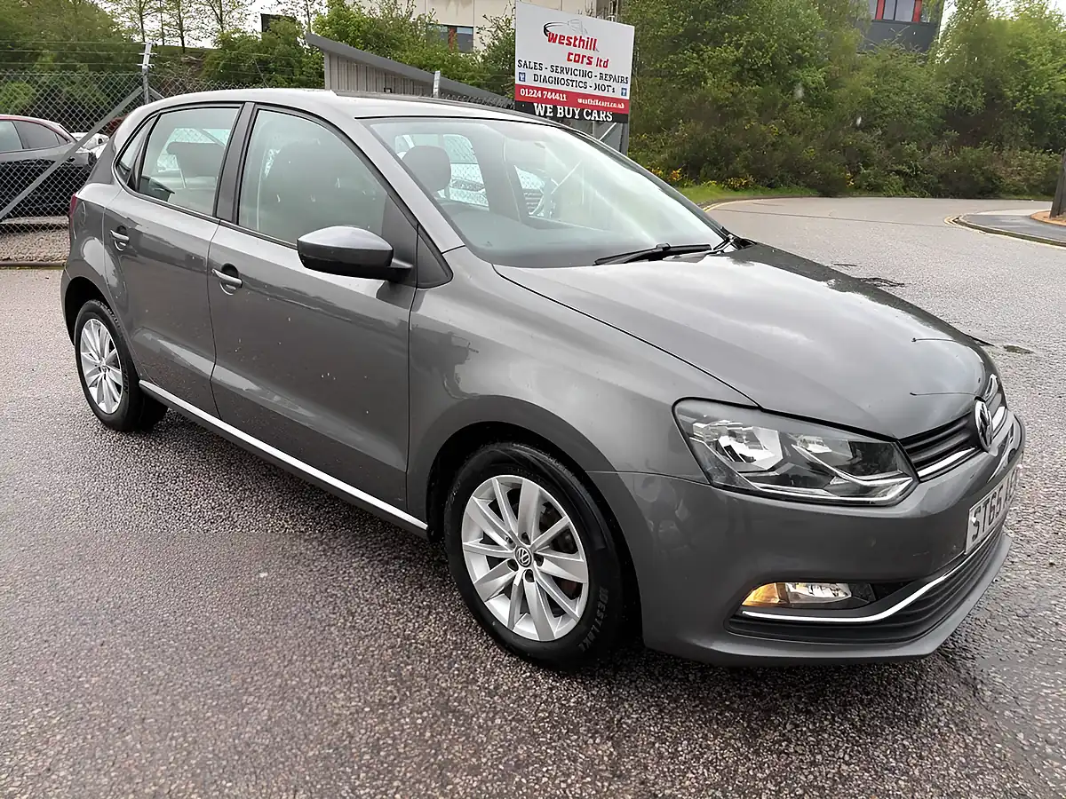 Used 2015 Volkswagen Polo Se Bluemotion Tech Grey - Interior and Exterior details 5