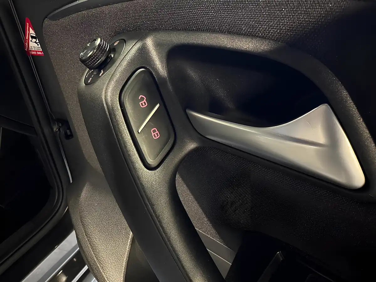 Used 2015 Volkswagen Polo Se Bluemotion Tech Grey - Interior and Exterior details 15
