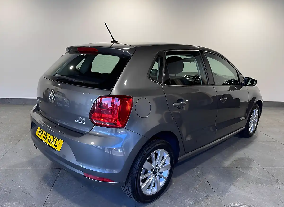 Used 2015 Volkswagen Polo Se Bluemotion Tech Grey - Interior and Exterior details 3