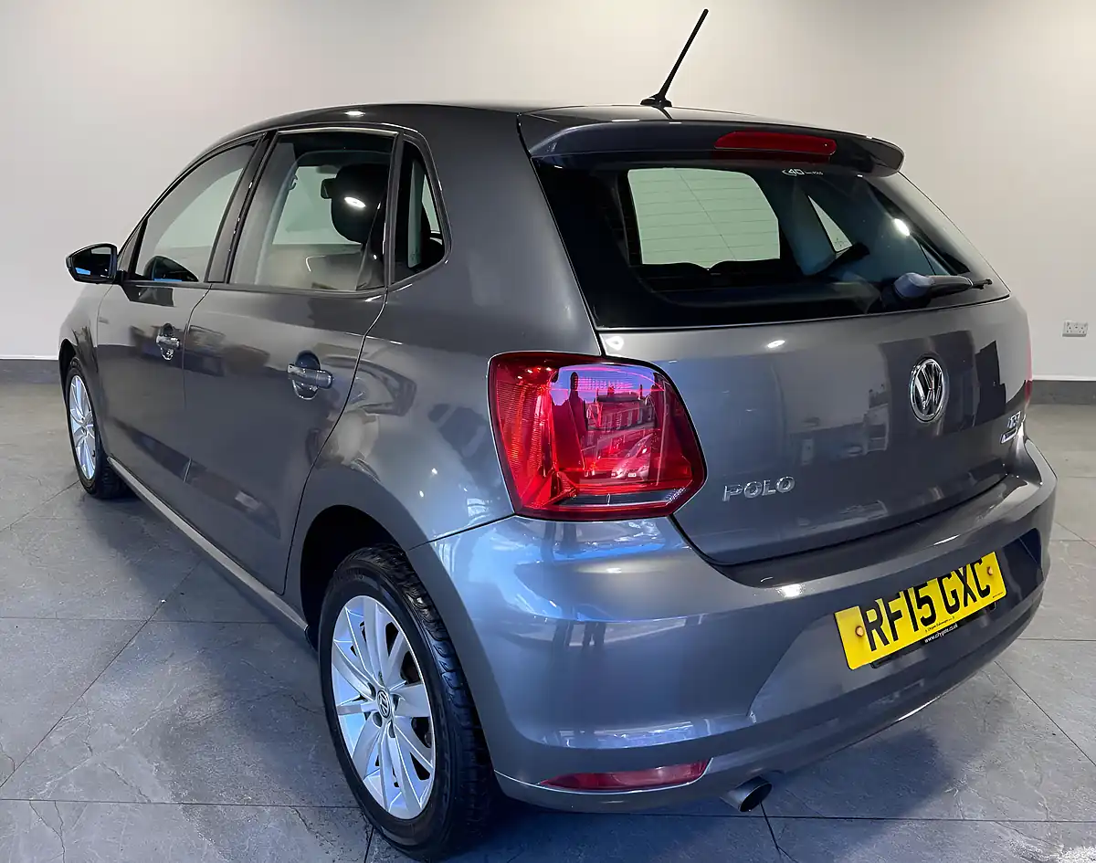 Used 2015 Volkswagen Polo Se Bluemotion Tech Grey - Interior and Exterior details 5