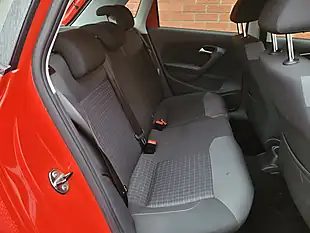 Used 2015 Volkswagen Polo Se Bluemotion Tech Red - Interior and Exterior details 10