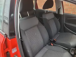 Used 2015 Volkswagen Polo Se Bluemotion Tech Red - Interior and Exterior details 12