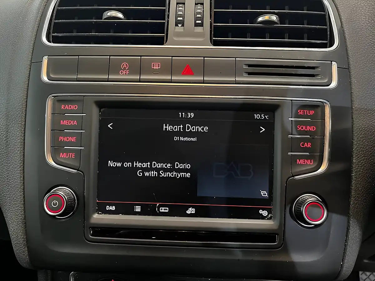 Used 2015 Volkswagen Polo Se Brown - Interior and Exterior details 20